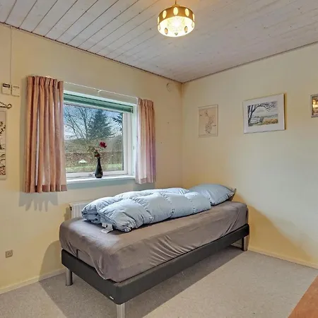 Beautiful In With Wifi And 3 Bedrooms 別荘 Oure
