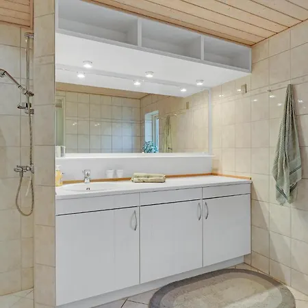 Beautiful In With Wifi And 3 Bedrooms Oure